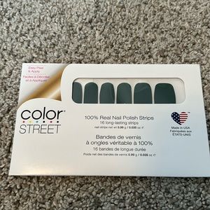 Color Street She’s a Trooper